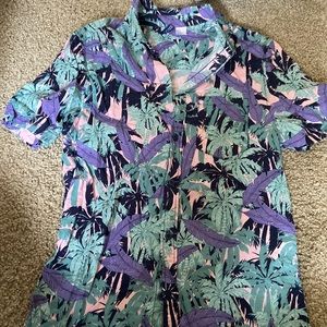 Size S Divided by H&M palm tree button down